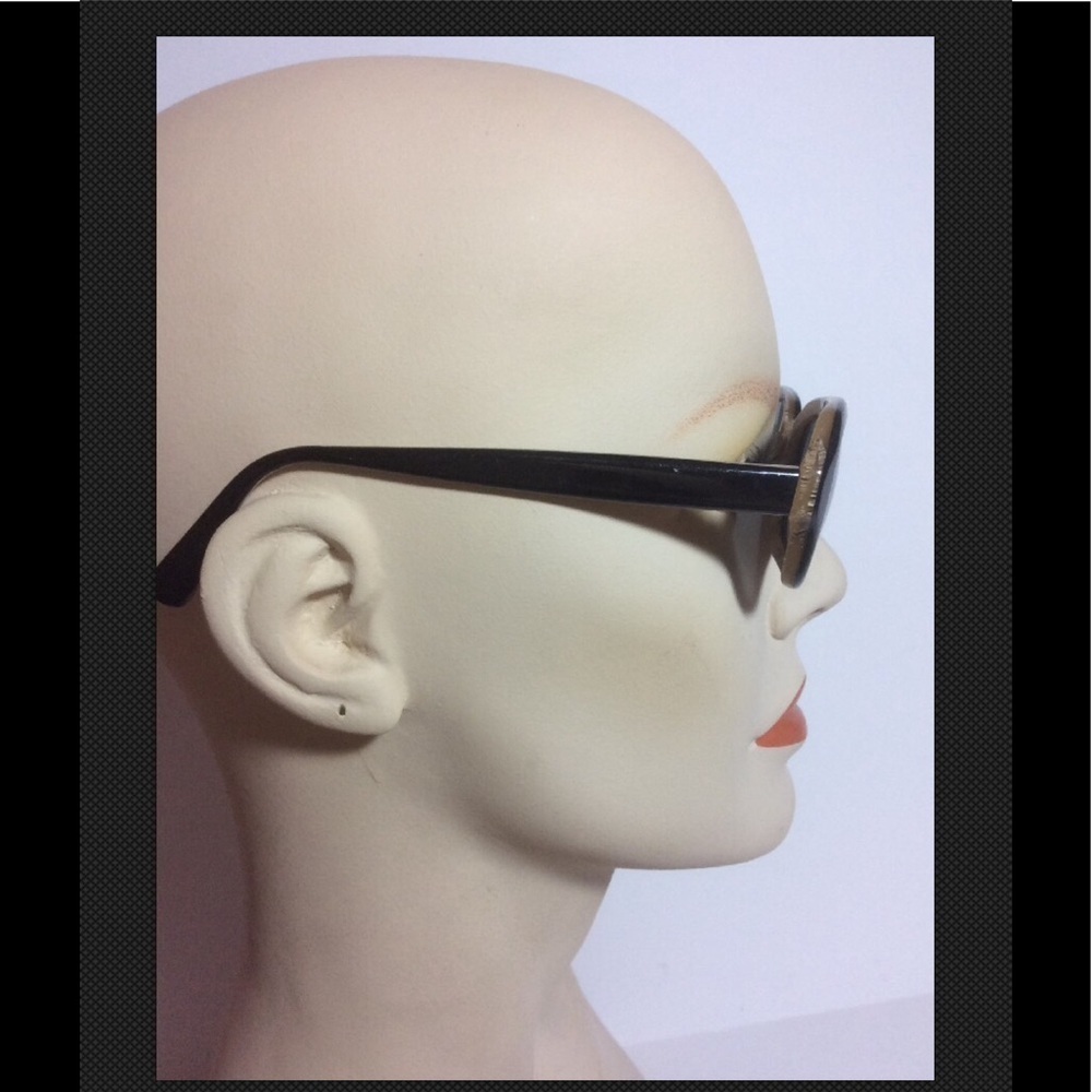 Fendi Fs200 Black Horn Rectangular Sunglasses Euc - image 2